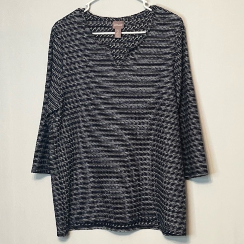 Chicos Top V-Neck Chicos-Sz 2-Large 3/4 Sleeve Striped.